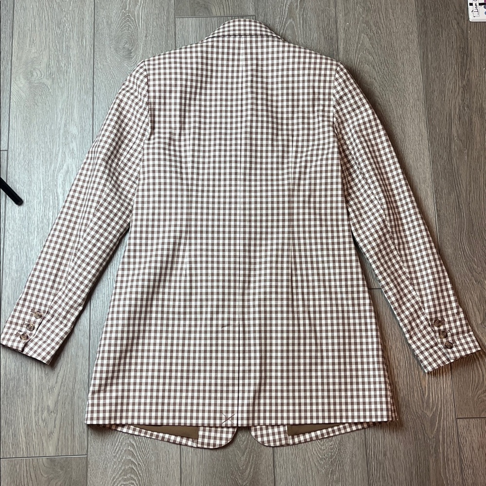 Favorite Daughter The Break-Up Blazer
Tan and Brown Plaid women medium nwot - Picture 11 of 13